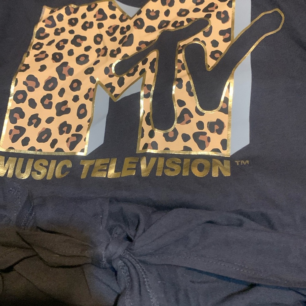 MTV  xl shirt